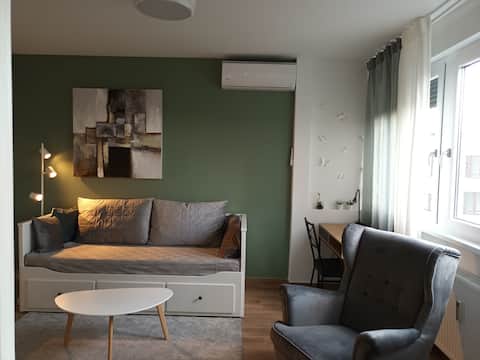 Top performing Airbnb: Frendly luxury Apartment Franka for 4 in Novi Zagreb Istok
