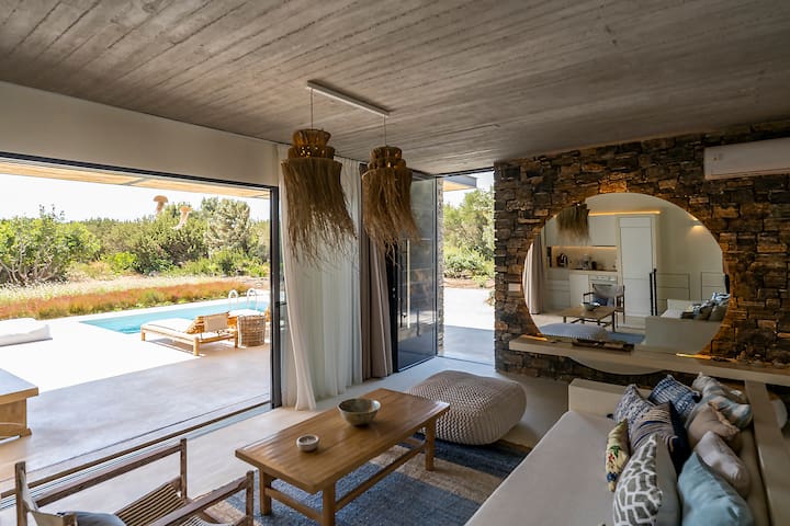 Avoratos – Akra Grammeno Villa with pool