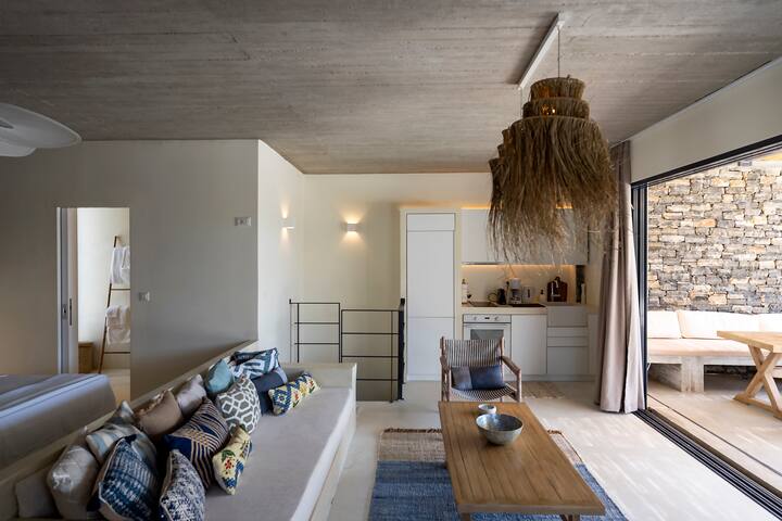 Avoratos – Akra Grammeno Villa with pool gallery image 3