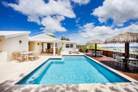 Stunning 4 bedroom villa