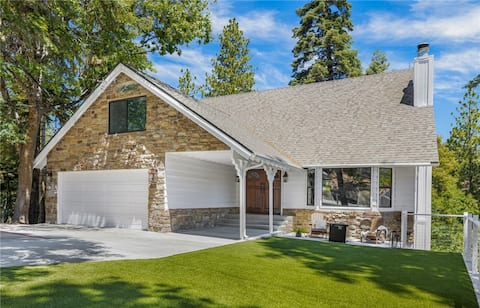 Lake Arrowhead Gem, New Remodel, View, 2500 SqFt