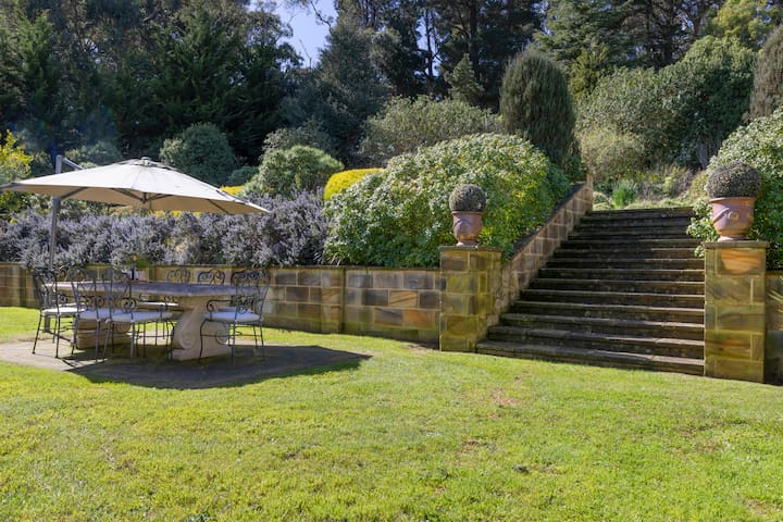 Sandstone Estate – A Boutique Vineyard Retreat