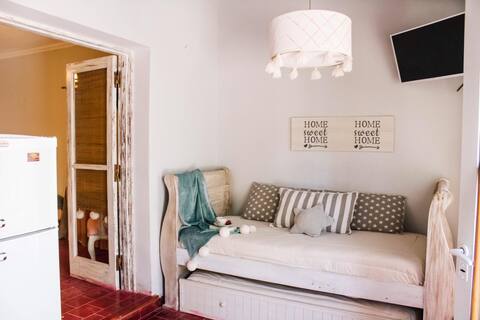 Airbnb con mejor rendimiento: Quiet apartment with a pool and landscaping en San Lorenzo