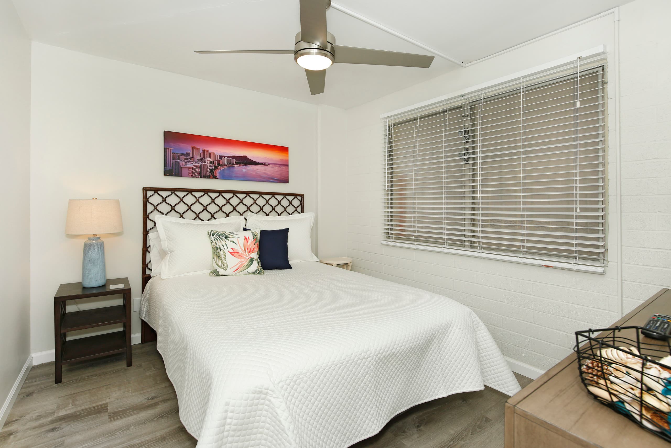 Condo in Honolulu · ★4.67 · 1 bedroom · 2 beds · 1 private bath - Image 2