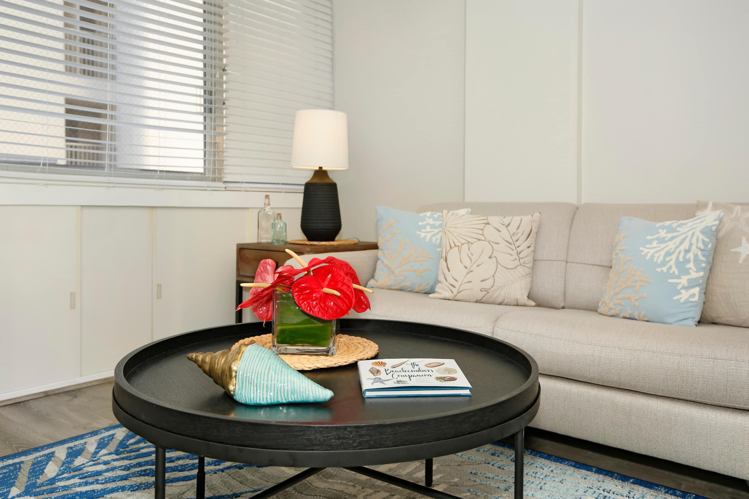 Condo in Honolulu · ★4.67 · 1 bedroom · 2 beds · 1 private bath - Image 5