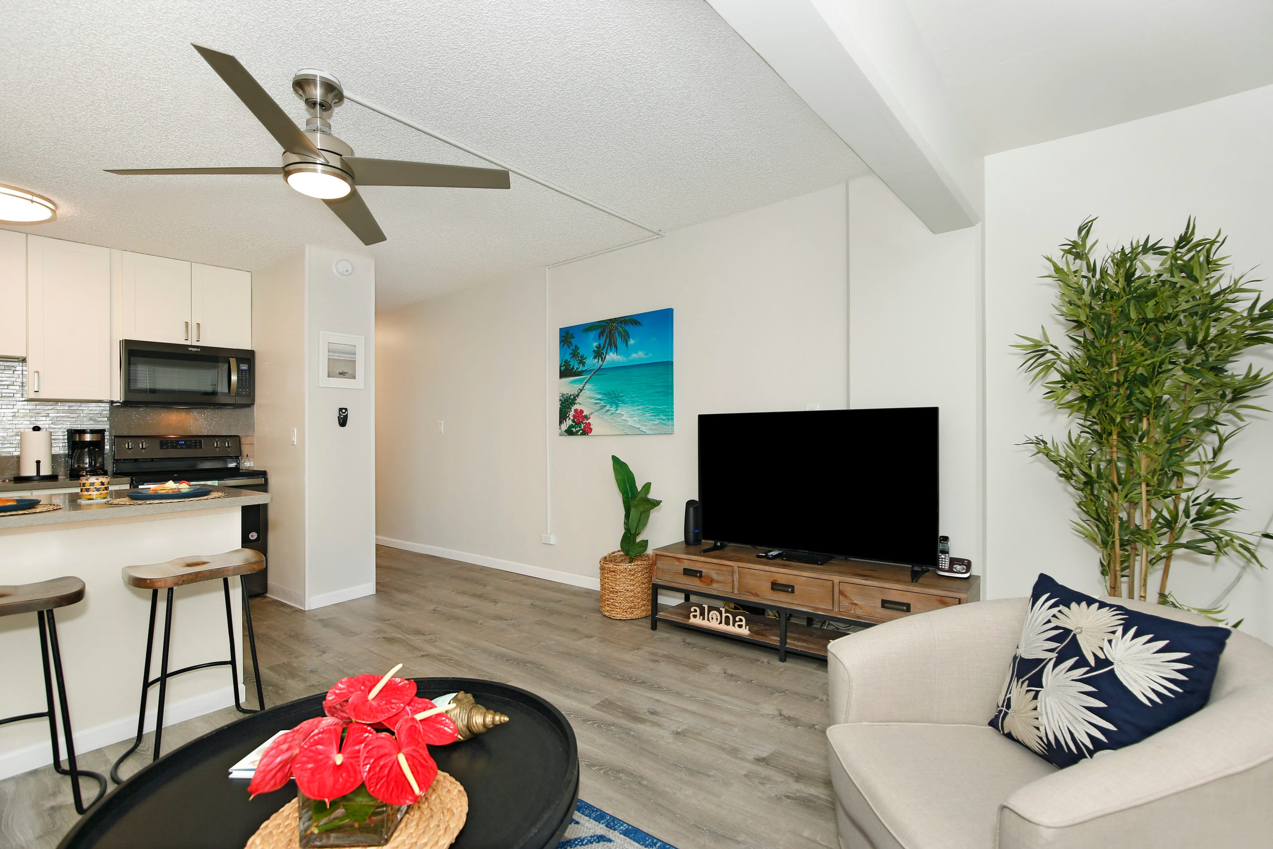 Condo in Honolulu · ★4.67 · 1 bedroom · 2 beds · 1 private bath - Image 1