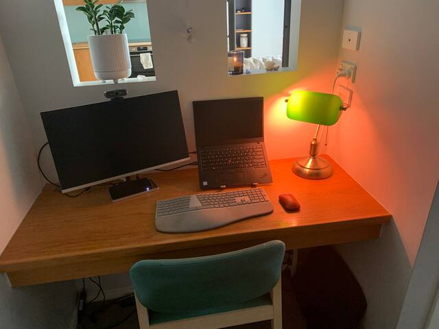 Lovely 2-bedroom condo with free parking gallery image 5