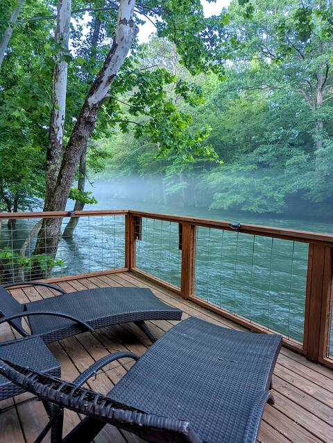 Secluded 3 bedroom Riverfront Cabin on 5 acres