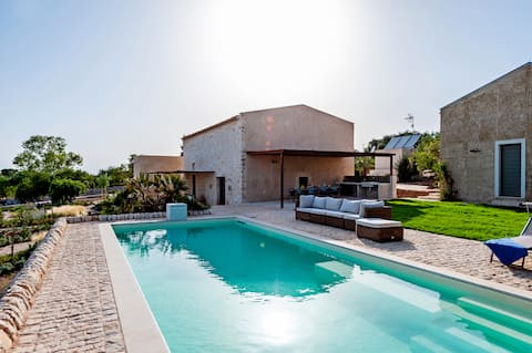 Donna Costanza Farmhouse