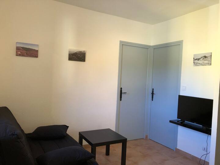 Joli T2 Paisible Avec Terrasse Couverte - Lamalou-les-Bains