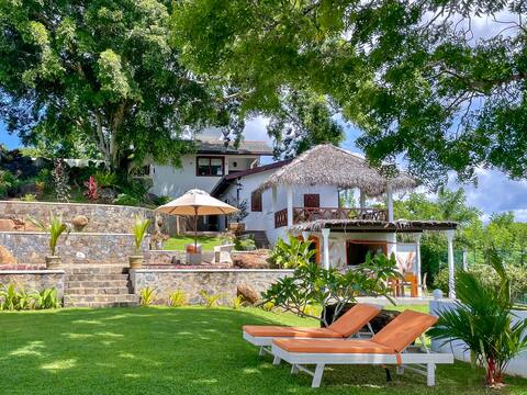 Luxury villa with ocean and jungle view  Unakuruwa