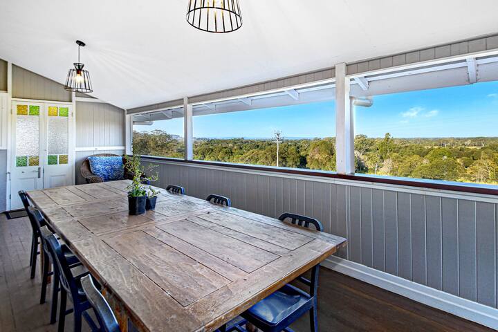 Luxe 5BR Farmhouse-Pet Friendly Kin Kin Noosa Stay gallery image 4