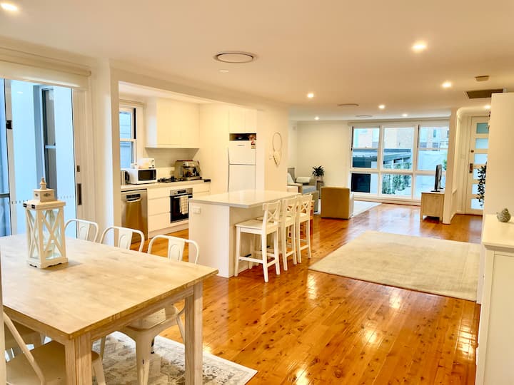 Renovated Coastal Home - سيدني