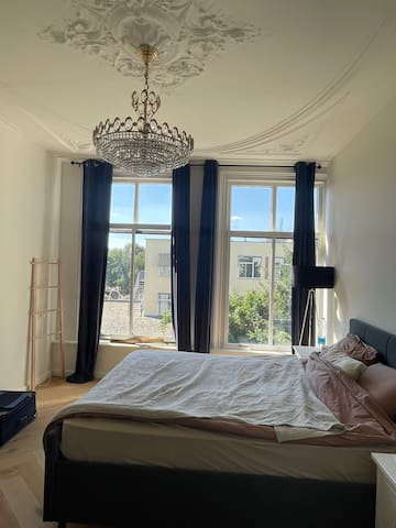 Vondelpark modern luxury appart.