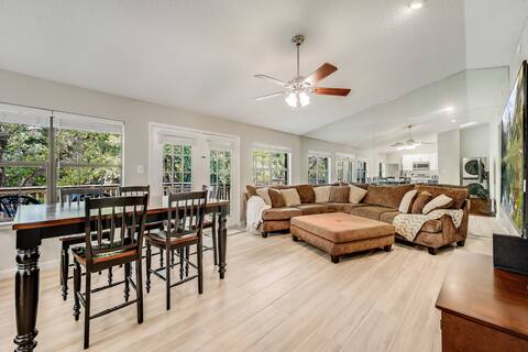 Lago Vista Vista-Serene 2 BR w/wooded scenic view