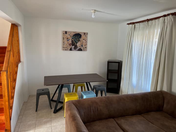 Full house 2 Invoice Business WiFi Parking Houses for Rent in