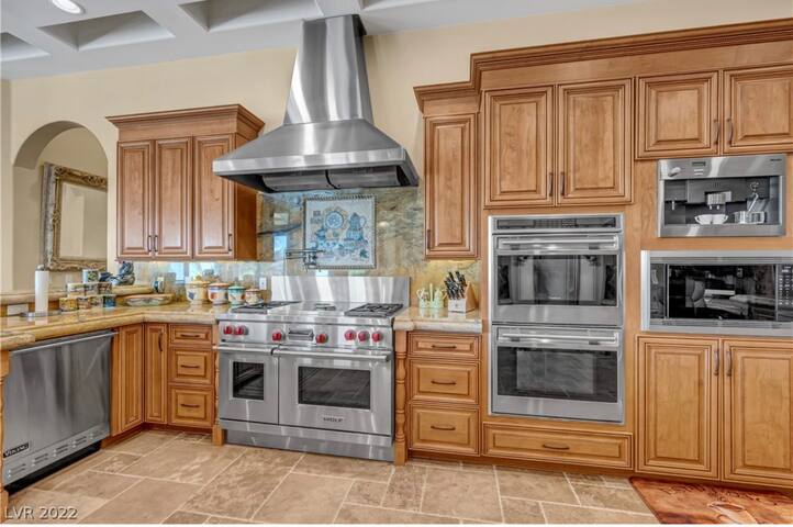 The Luxury Experience @ Las Vegas gallery image 2