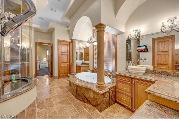 The Luxury Experience @ Las Vegas gallery image 3