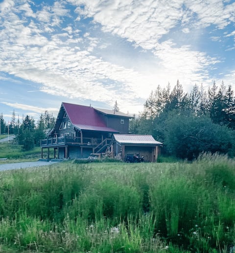 Spacious log cabin with hot tub