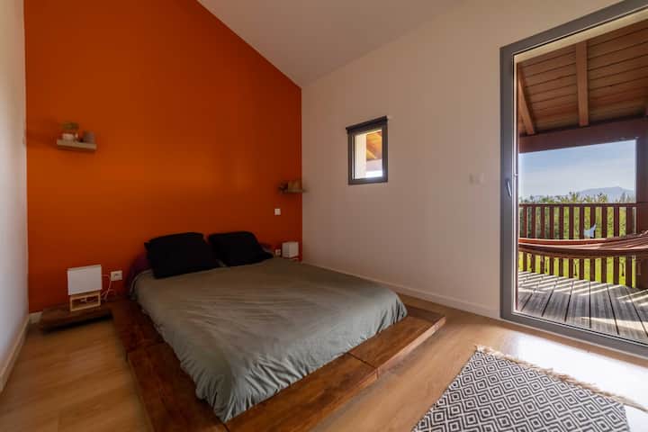 ที่นอนพรีเมียมหนา 20 ซม. สะดวกสบายมากฟูกนอนขนาด 140x200 ซม.
