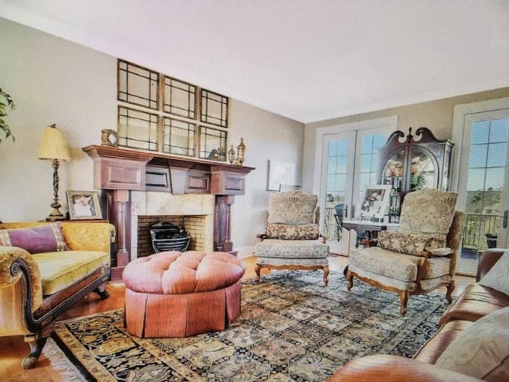 Stunning 6 Bedroom Home In Clarkesville - Clarkesville, GA