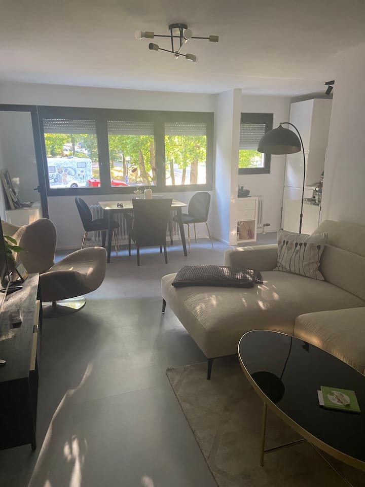 Lightflooded 2room apartment with balcony Apartments for Rent in