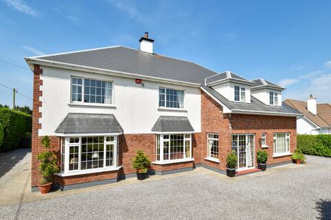 Self catering apartment near city/business parks