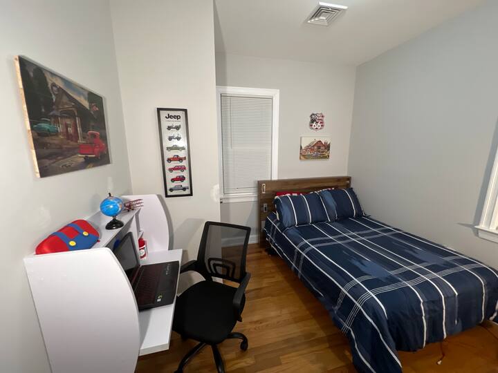 Near Rutgers University and Saint Peter’s Hospital Houses for Rent in