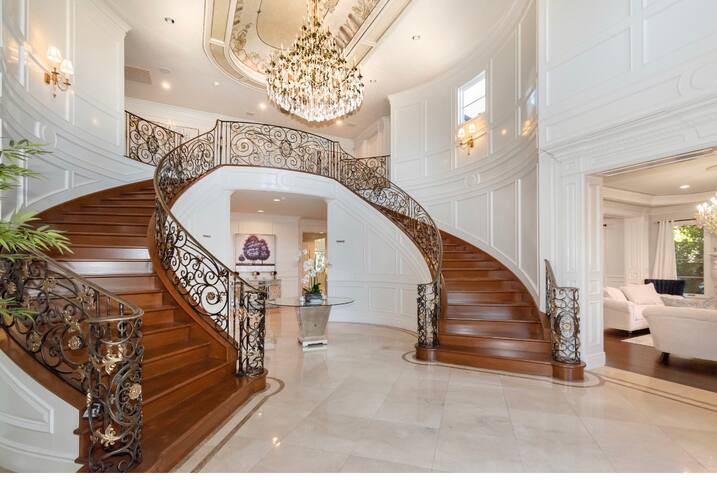 Luxury French Manor 5BDRMS,land28,000sqf gallery image 5