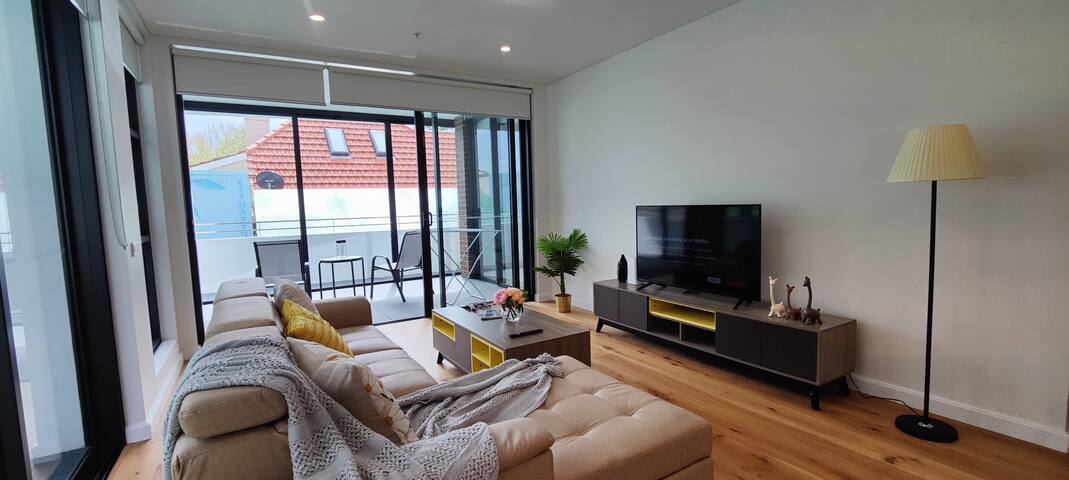 Heart of Chatswood Lower NorthShore prime location gallery image 2