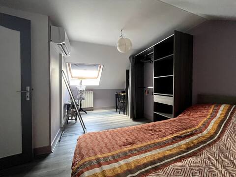 charming house  with 4 bedrooms and gated parking