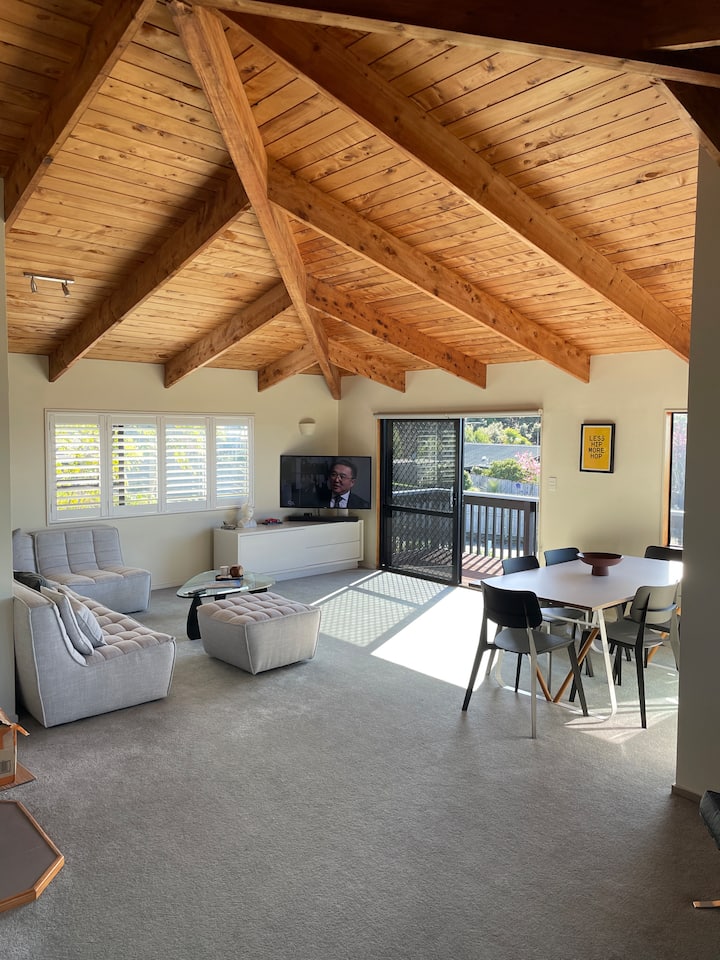 Stunning Views Of Kawau From This 3 Bedroom House! - Warkworth