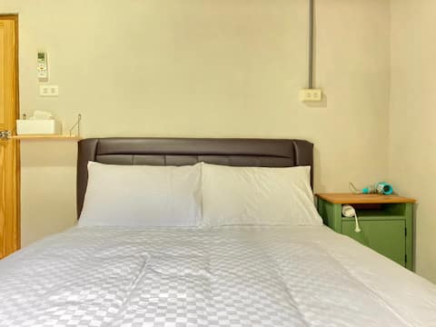 | Morning Dawn | Private Suite | Number of guests 1-2