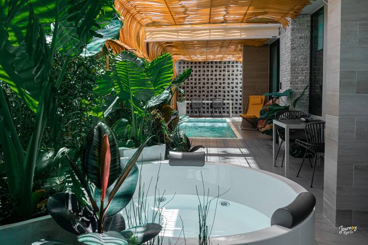 Family 4 BR Private Pool & Terrace, BTS Onnut gallery image 2