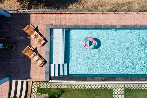 Semiramis Aquamarina: Lovely apartment with pool