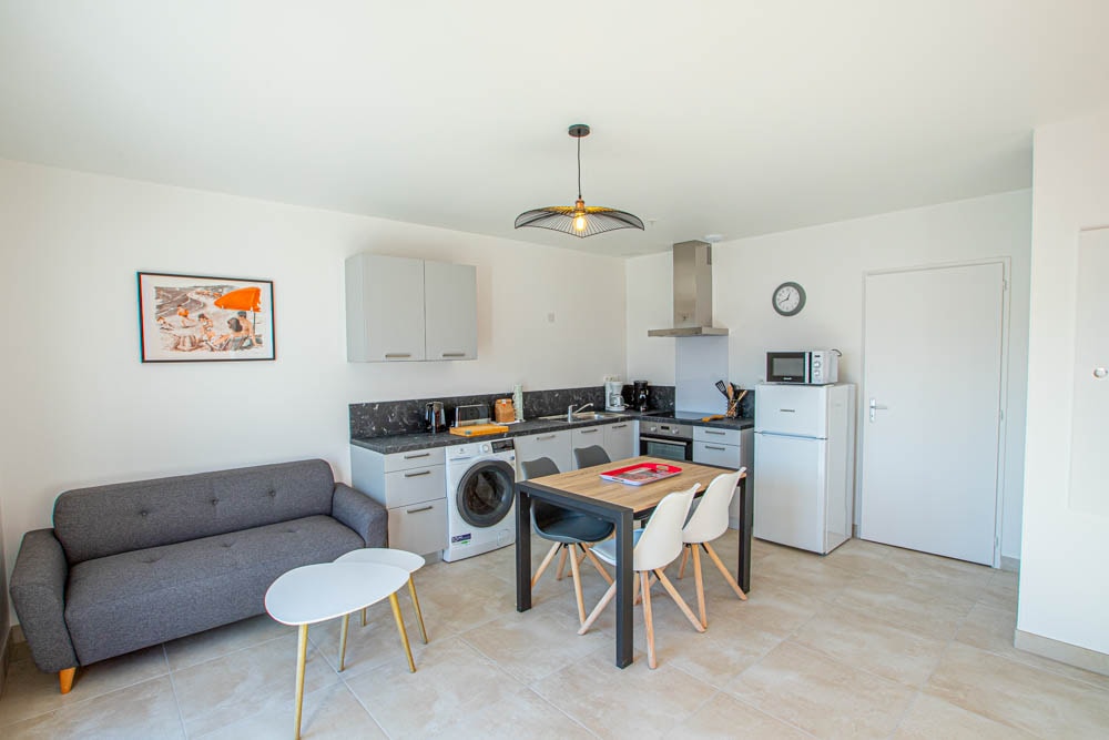 Top performing Airbnb: LA Corvette-House-PRM-Parking-Pool-Beach 5kms in Les Mathes