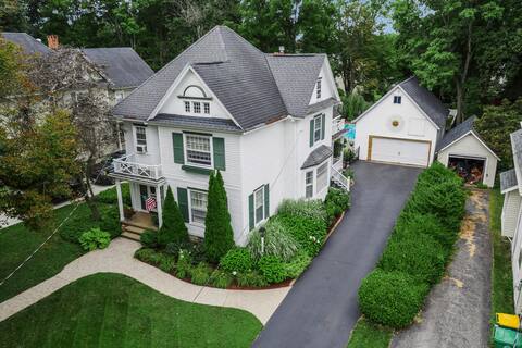 Best of Buffalo-Charming Historic Home 4-BD/Pool