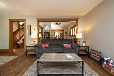 Steps from Downtown! Stylish 3 Bedroom 1.5 Bath