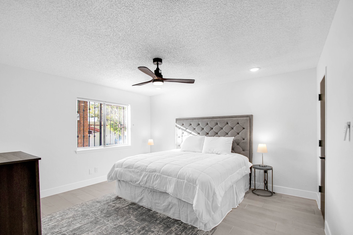 S noćnim svjetiljkama koje pružaju savršenu ambijentalnu rasvjetu za one ugodne trenutke prije spavanja