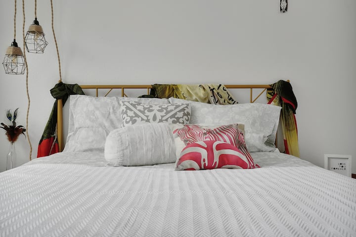 spálňa 2 menšie manželské postele