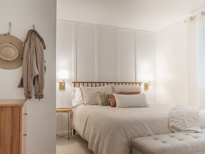 Wake up refreshed in a serene space with a Casper Queen bed