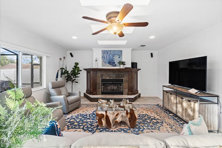 Vacation Home With Enclosed Pool - Palm Dr. - Largo, FL