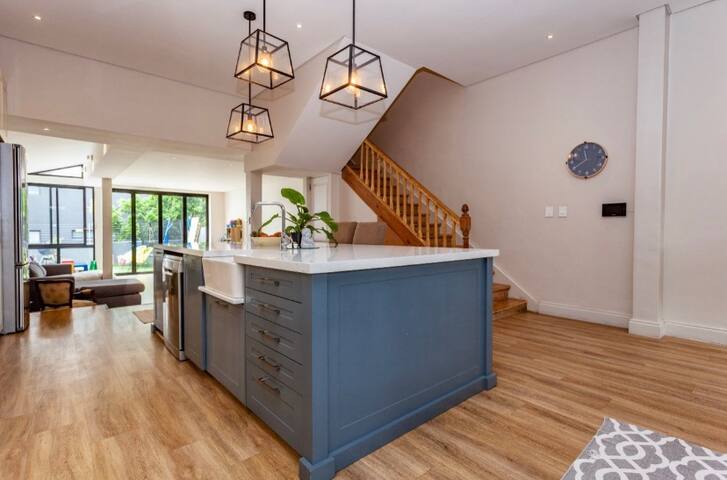 Family holiday-home with pool. gallery image 2