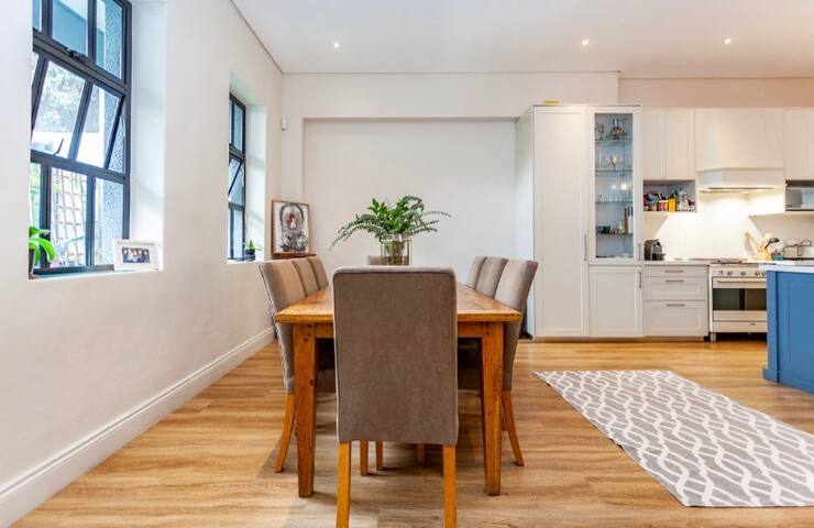 Family holiday-home with pool. gallery image 4