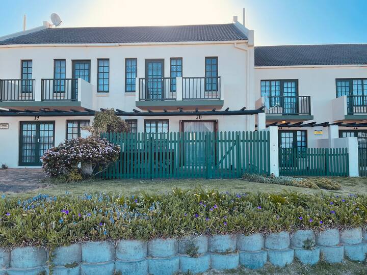 20 Settler Sands lovely sea view apartment Apartments for Rent in