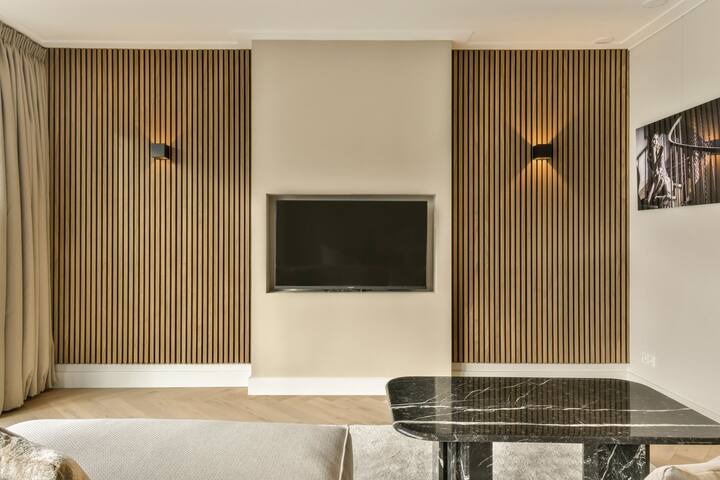 Bright and spacious modern apartment in Amsterdam gallery image 3