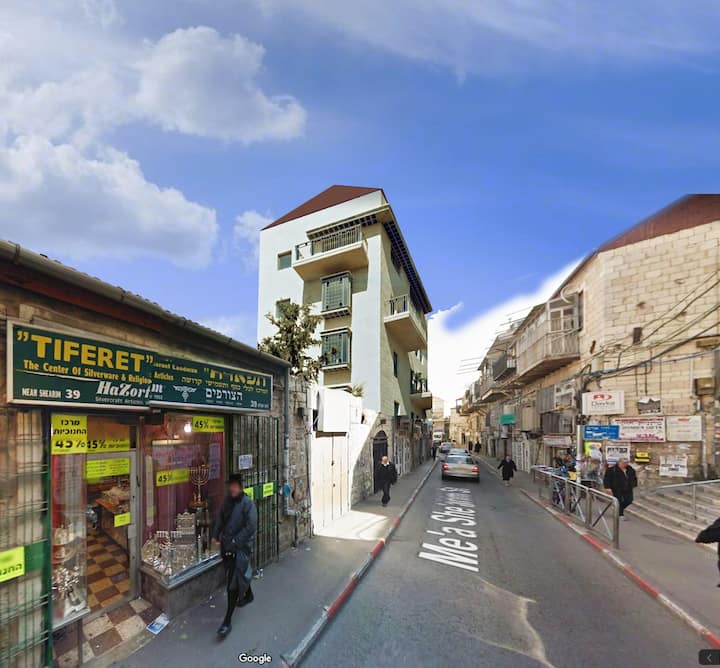 Sukot Has Coming In Amazing Mea Shearim - Jerusalem