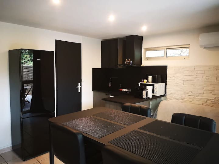 île de la Barthelasse locations de vacances et logements Avignon