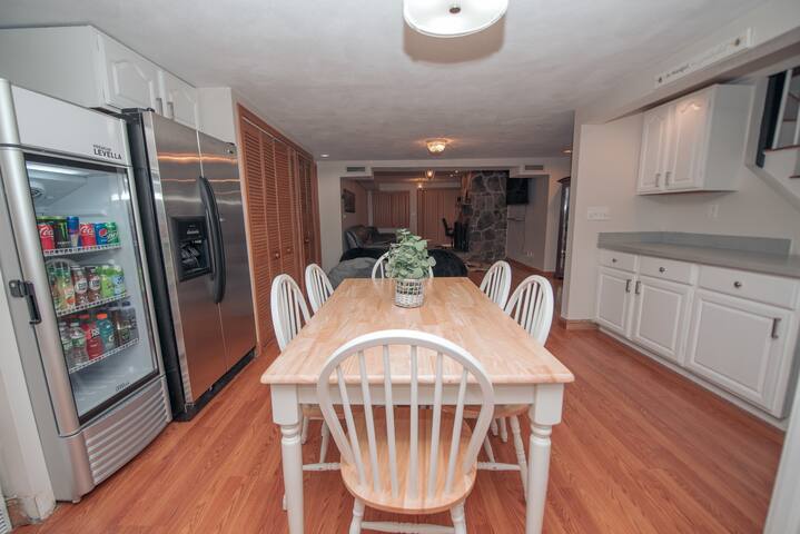 South Boston Best Location! gallery image 3