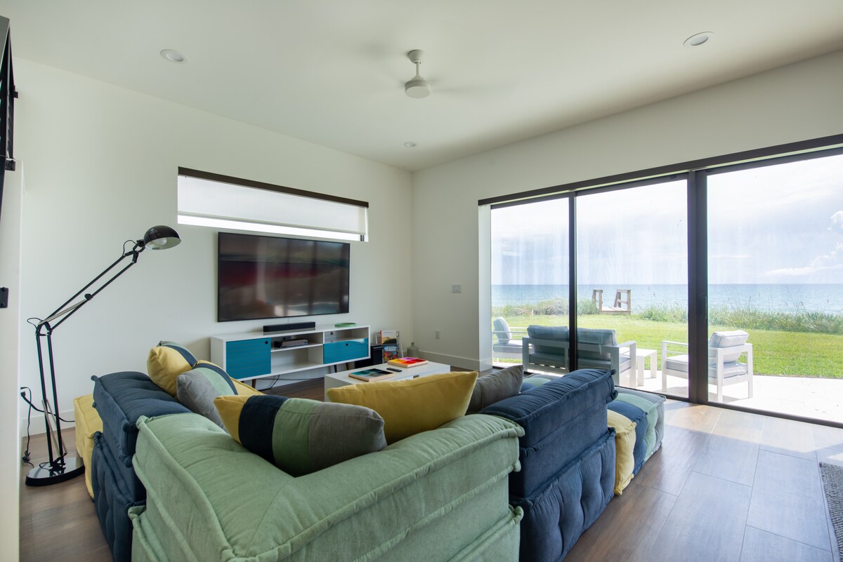 Top Airbnb: Oceanfront 4BR Modern Villa w/ private pool in Melbourne Beach